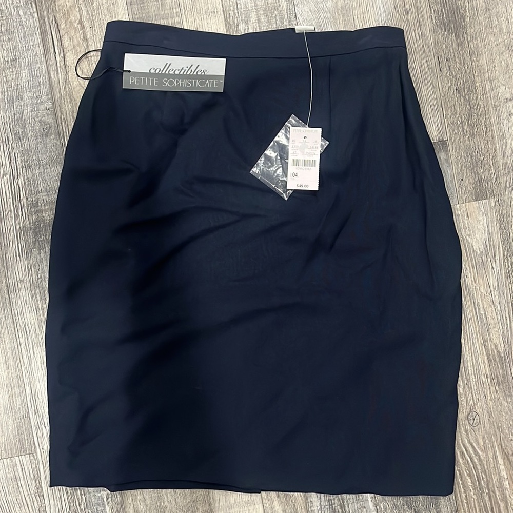 Petite Sophisticate Navy Blue Suit - Picture 3 of 7